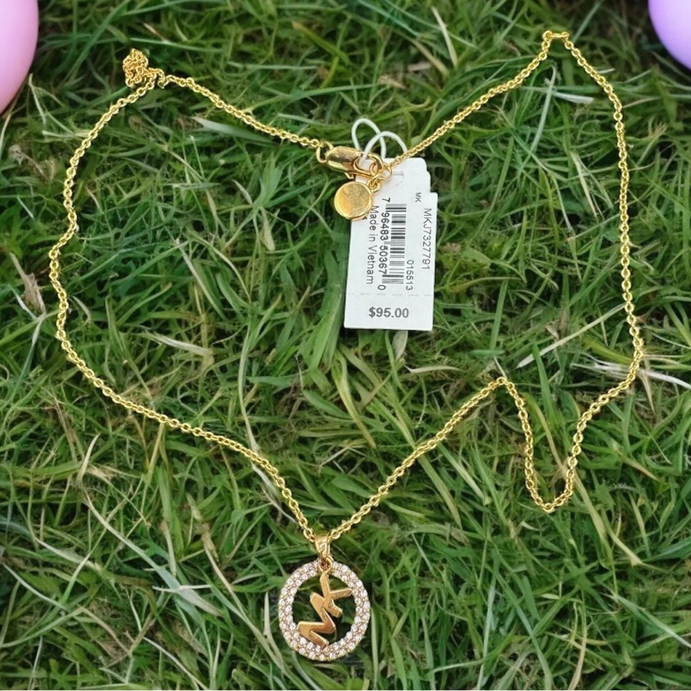 New!!!!Michael Kors Silver Plated Rose Gold Pendant Necklace 18” Only One